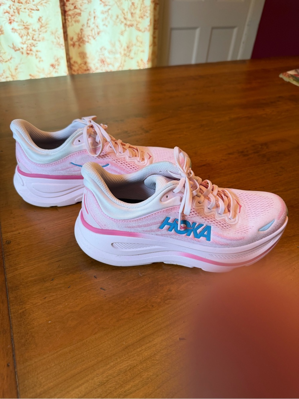Hoka Bondi 9 EUC Women's Light Pink Running Sneakers - Picture 4 of 6
